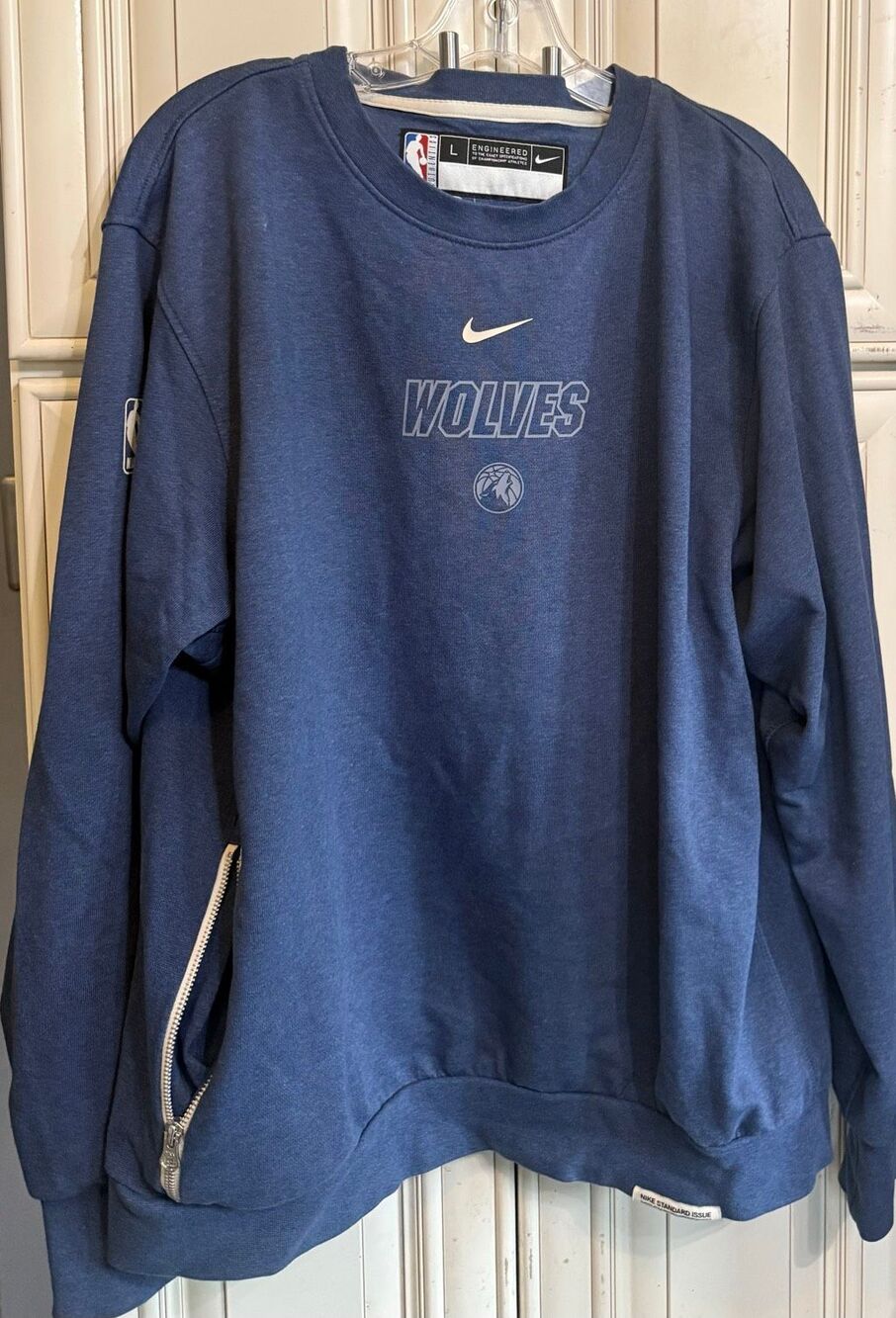 Nike Men's Minnesota Timberwolves NBA Standard Issue Sweatshirt Blue Size Large